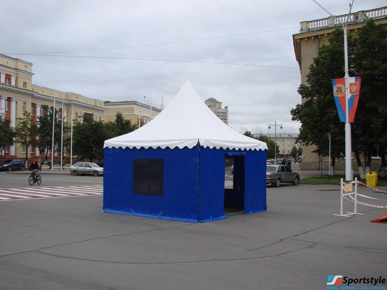 Шатер для летнего кафе 3×3 м с крышей пагодой