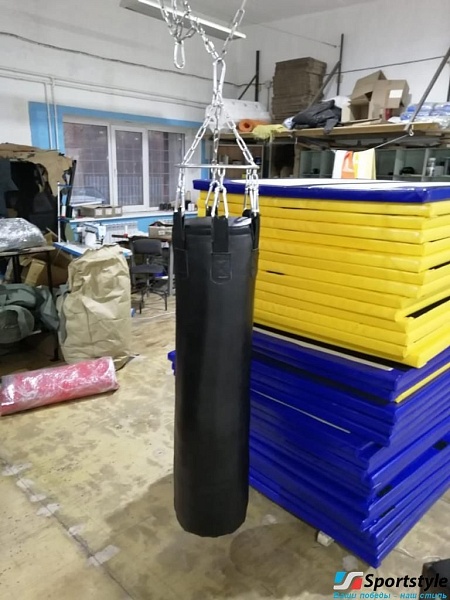 Боксерский мешок из натуральной кожи, ⌀ 30 см, h 150 см Боксерский мешок из натуральной кожи, ⌀ 30 см, h 150 см