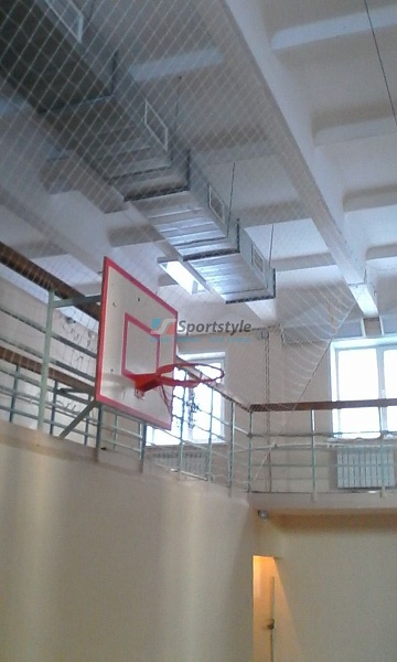 Сетка заградительная узловая ячейка 70*70мм, толщина нити 2,2мм Сетка заградительная узловая ячейка 70*70мм, толщина нити 2,2мм