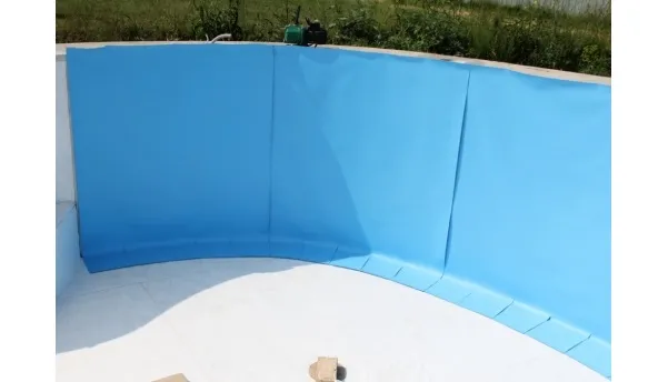 Отделка бассейна пленкой ПВХ: как сделать облицовку стен и дна бассейна лайнером своими руками